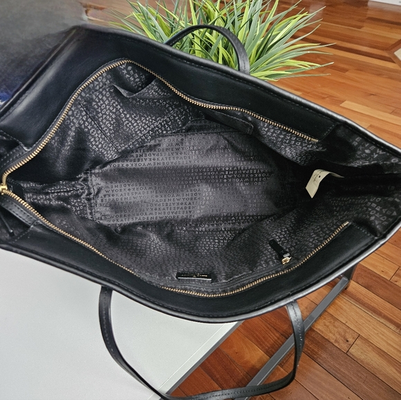 Kate Spade Embossed Black Leather Large Bag Tote  - Picture 9 of 15